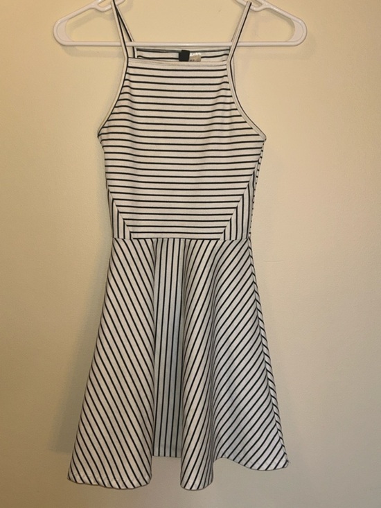 Divided Dresses & Skirts - H&M Divided Black & White Striped Fit & Flare Dress | Size 2